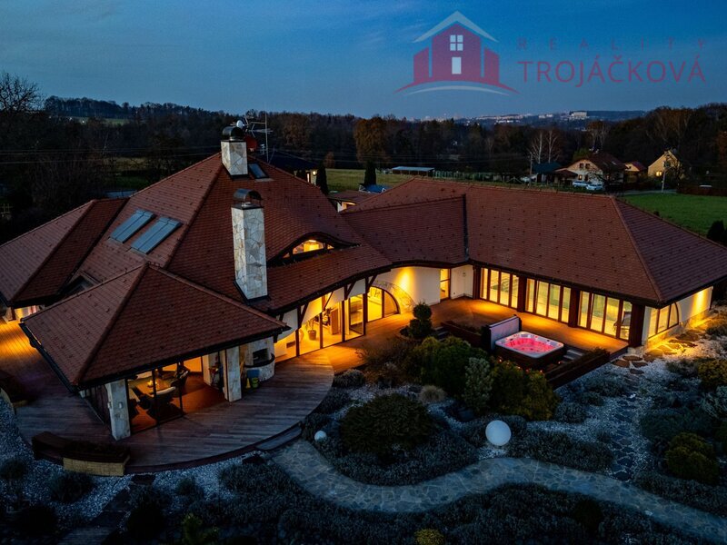 Prodej rodinného domu  5+1, 388 m2, Žermanice , pozemek 7143 m2