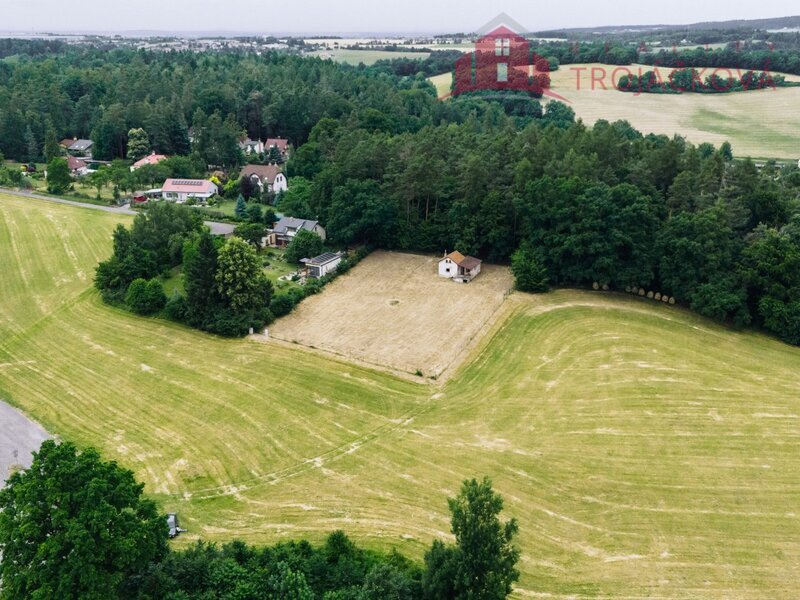Prodej stavebního pozemku 2 203 m2, obec Kunice, Praha - východ