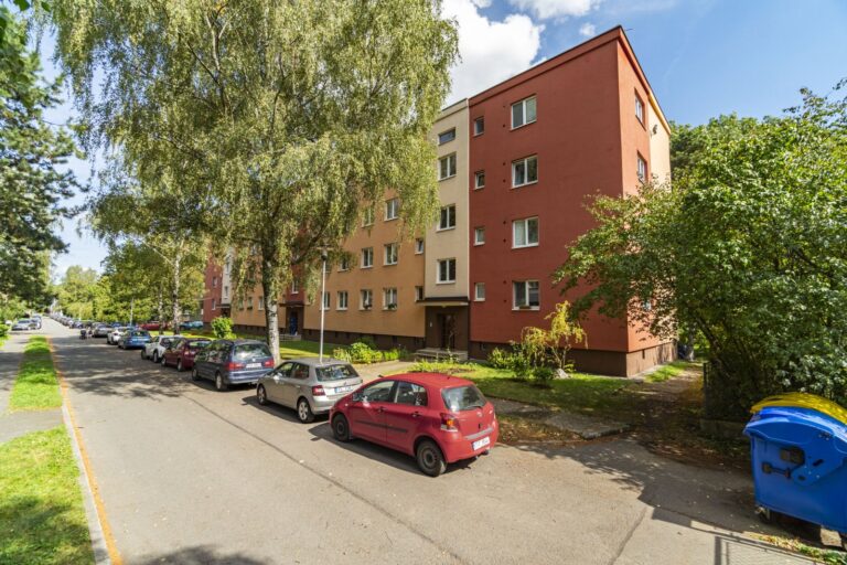 Prodej bytu 3+1,  83  m2, balkón, garáž, Frýdek – Místek