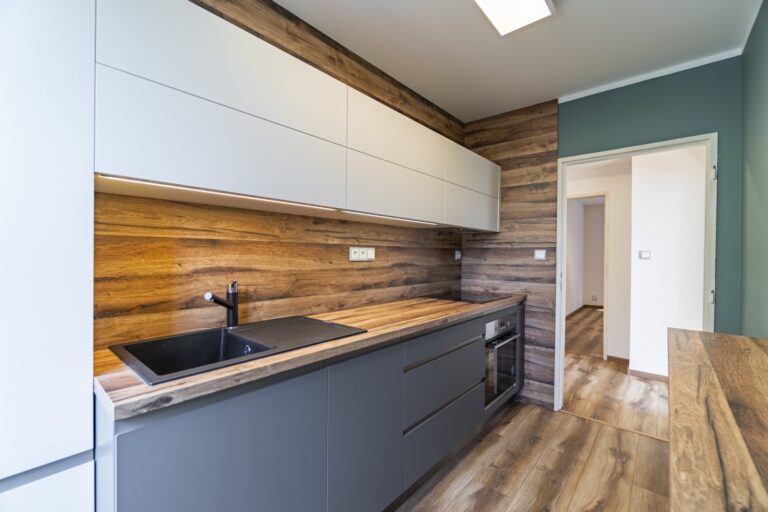 Prodej bytu 3+1,  83  m2, balkón, garáž, Frýdek – Místek