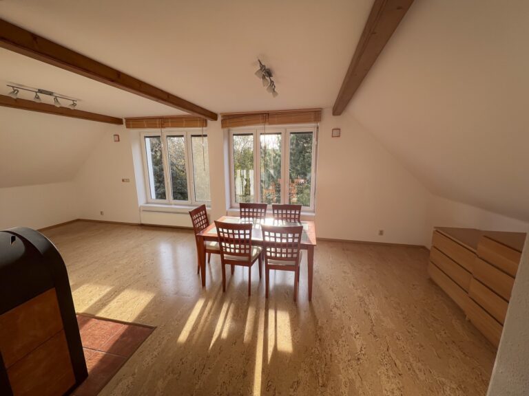 Pronájem bytu 3+1, 100 m², Krmelín