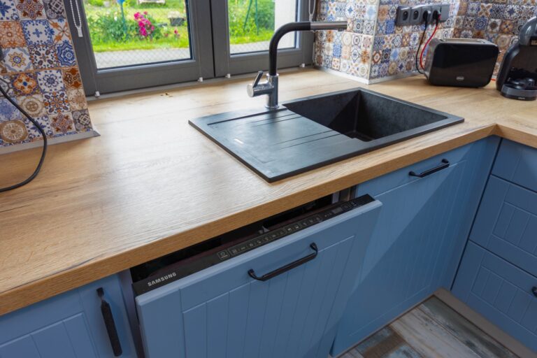 Prodej rodinného domu 342 m2, obec Albrechtičky, pozemek 549 m2