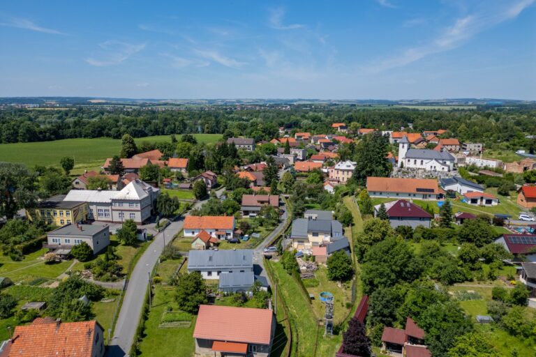 Prodej rodinného domu 342 m2, obec Albrechtičky, pozemek 549 m2