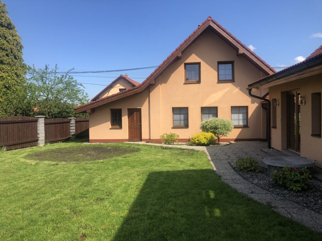 Pronájem bytu 2+1, 64m2, Kozlovice