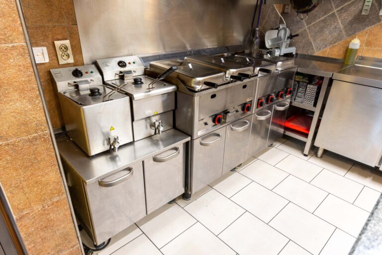 Prodej cukrárny,  výrobny a baru , 433 m2, Moravská Ostrava