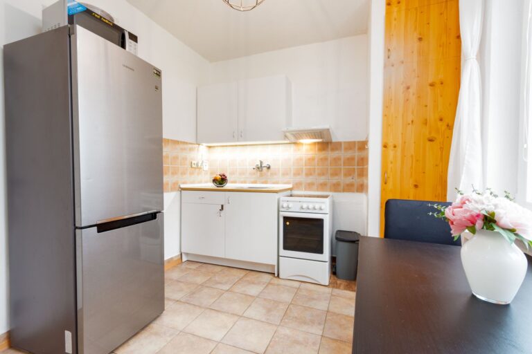 Prodej bytu 1+kk, 41 m2, balkón, Vigantice