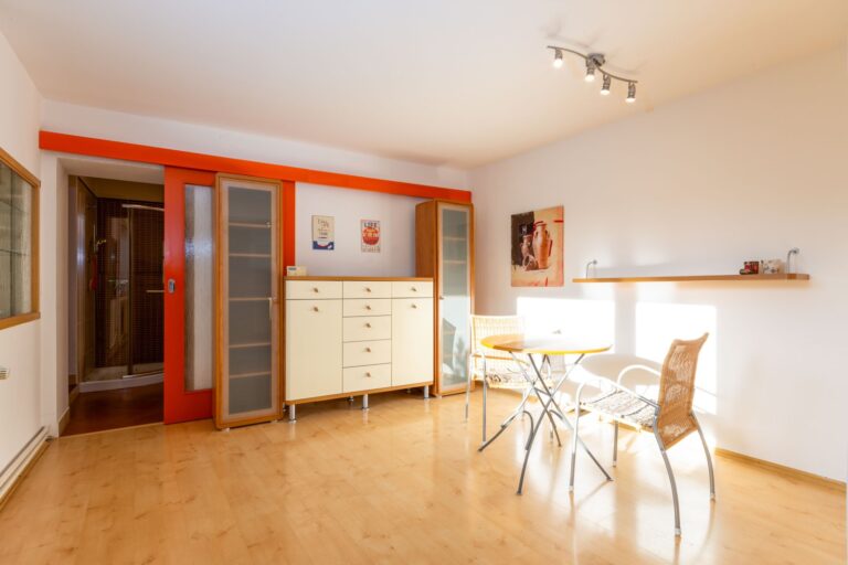 Prodej rodinného domu 4+1 , 199 m2, garáž, pozemek 448 m2, Rožnov pod Radhoštěm