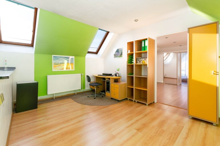 Prodej rodinného domu 4+1 , 199 m2, garáž, pozemek 448 m2, Rožnov pod Radhoštěm