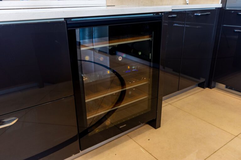 Prodej rodinného domu  6+1, 388 m2, Žermanice , pozemek 7143 m2