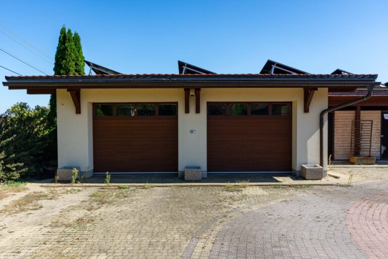 Prodej rodinného domu  6+1, 388 m2, Žermanice , pozemek 7143 m2