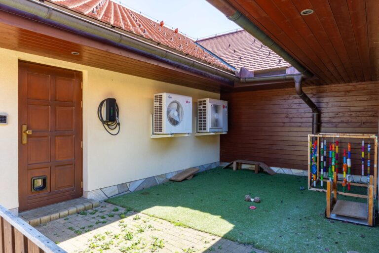 Prodej rodinného domu  6+1, 388 m2, Žermanice , pozemek 7143 m2