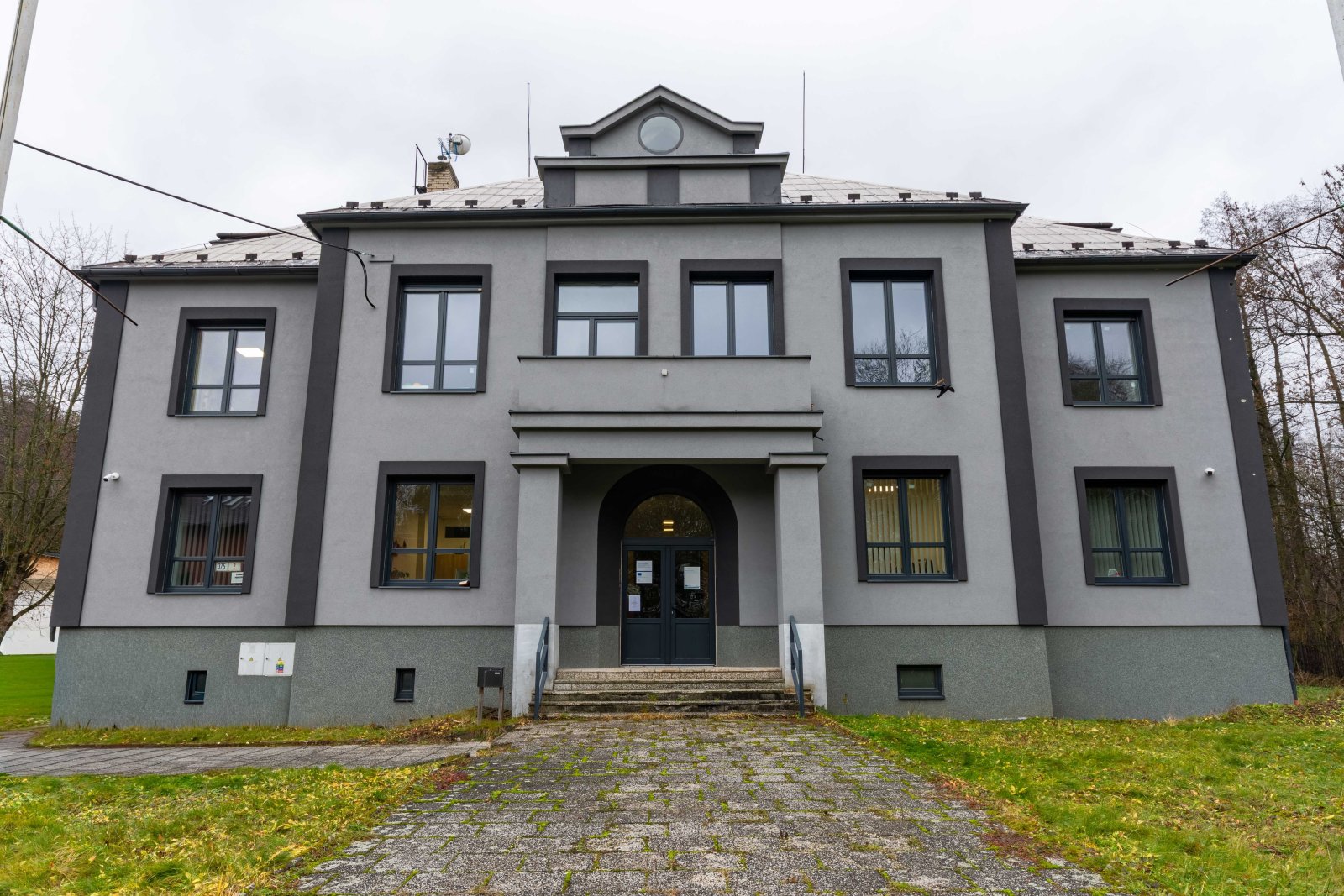 Pronájem kanceláře 802 m2, Havířov –  Prostřední Suchá