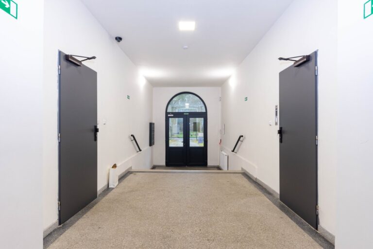 Pronájem kanceláře 802 m2, Havířov –  Prostřední Suchá