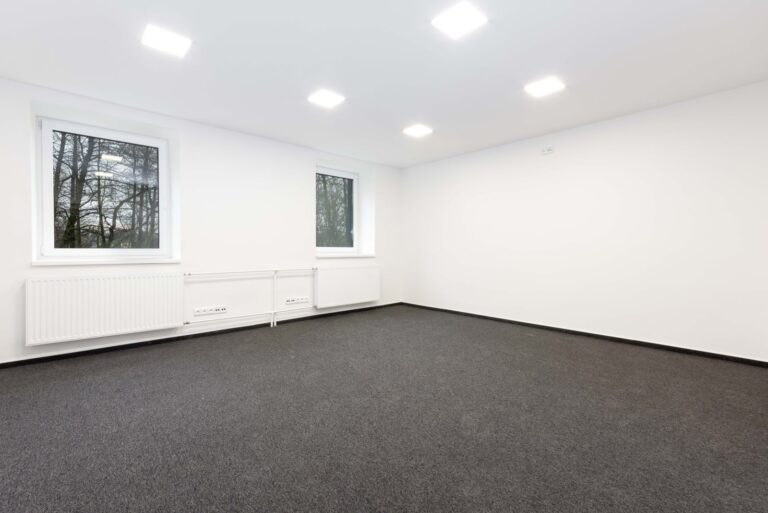 Pronájem kanceláře 802 m2, Havířov –  Prostřední Suchá