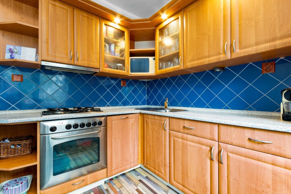 Prodej bytu 3+1 s lodžií a sklepem o nadstandardní výměře 83 m² ve Studénce