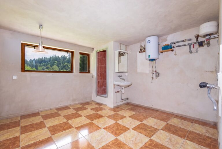 Prodej chaty 19 m2, pozemek 557 m2, Rožnov pod Radhoštěm