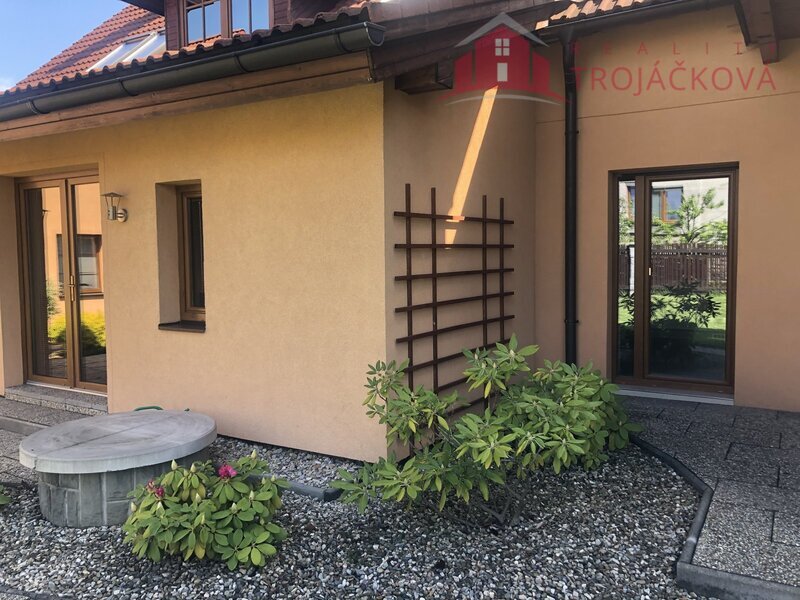 Pronájem bytu 1+1, 65 m2, Kozlovice